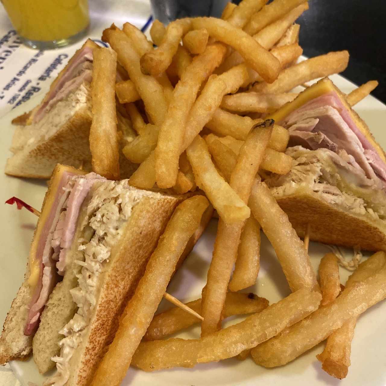 Emparerados - Club Sándwich