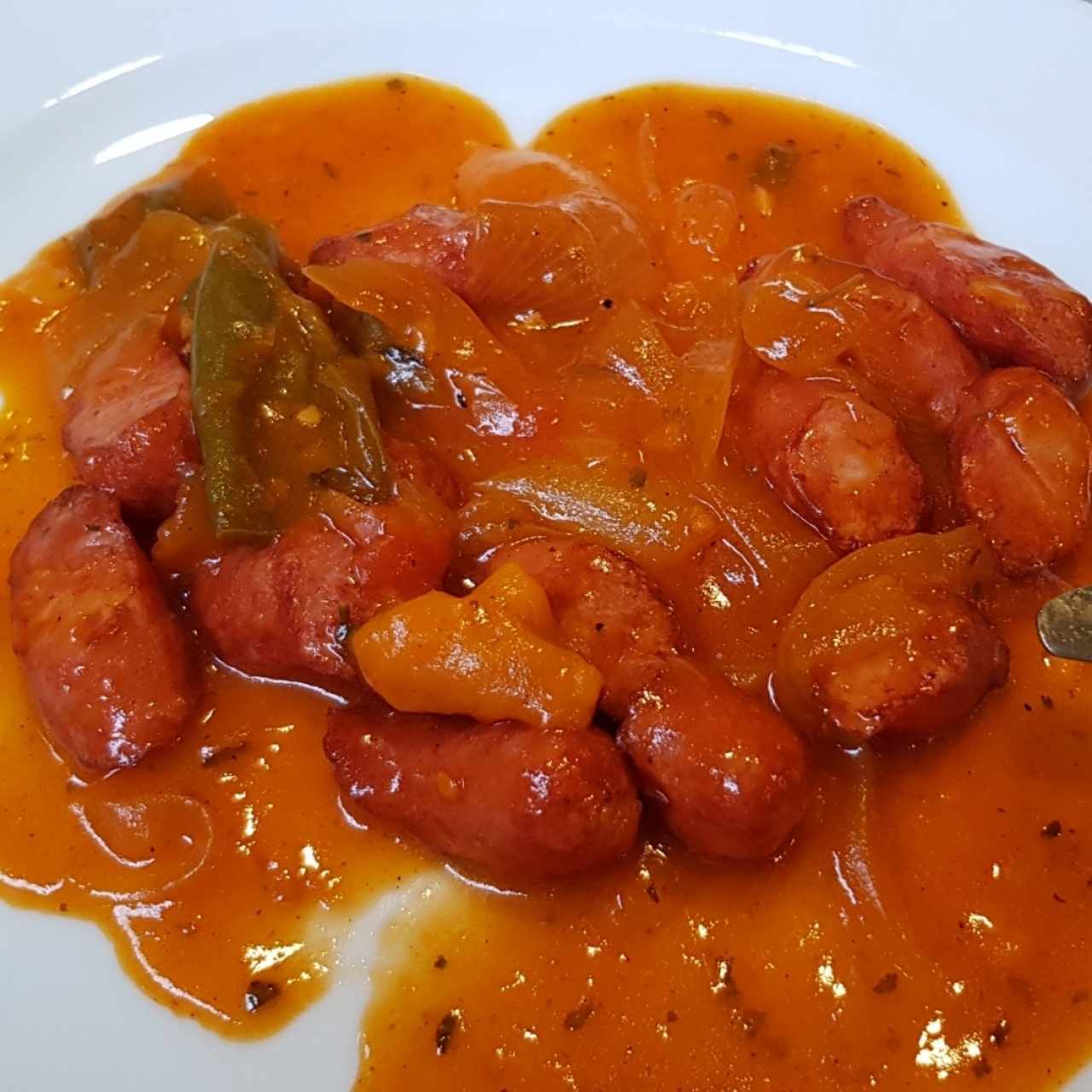 Salchicha guisada