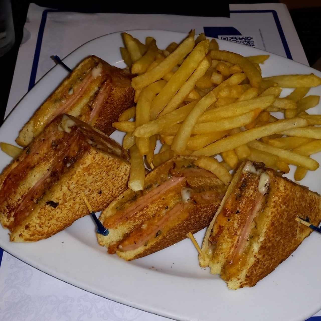 Emparerados - Club Sándwich