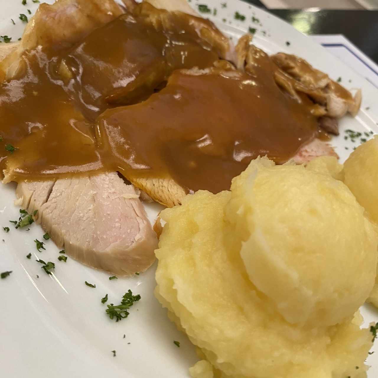 Menu lunch - pavo con pure