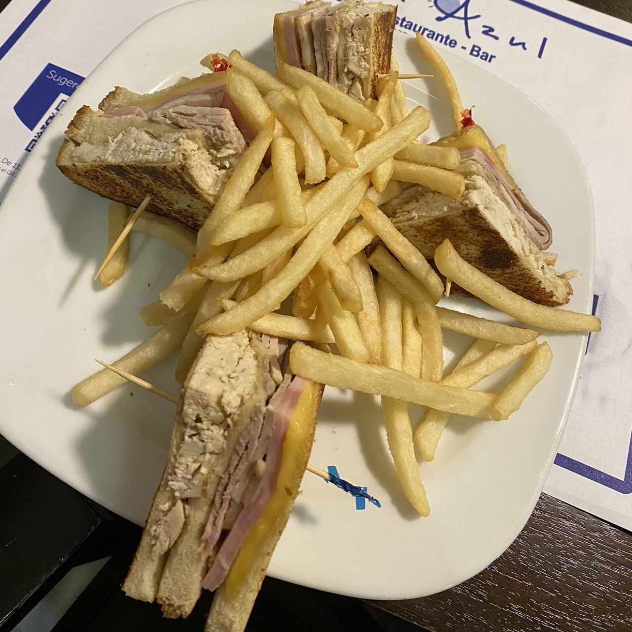 Emparerados - Club Sándwich
