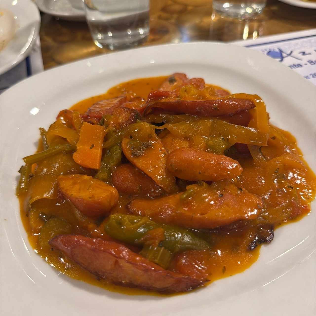 Desayunos Breakfast - Salchicha Guisada