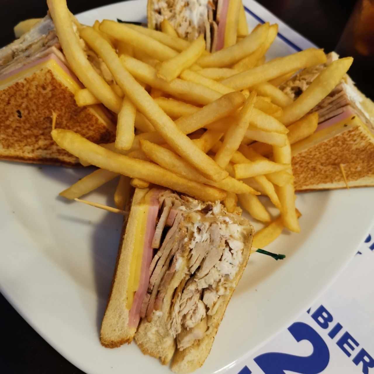 Emparerados - Club Sándwich