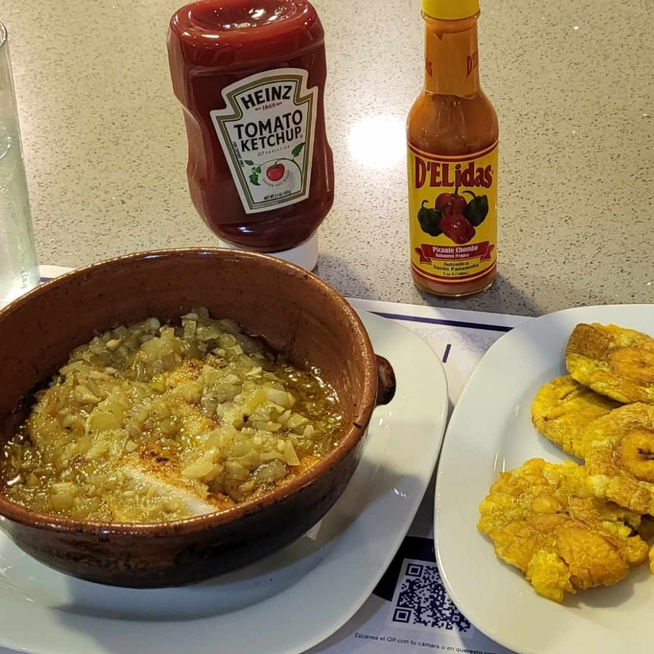 Pescados - Corvina al Ajillo
