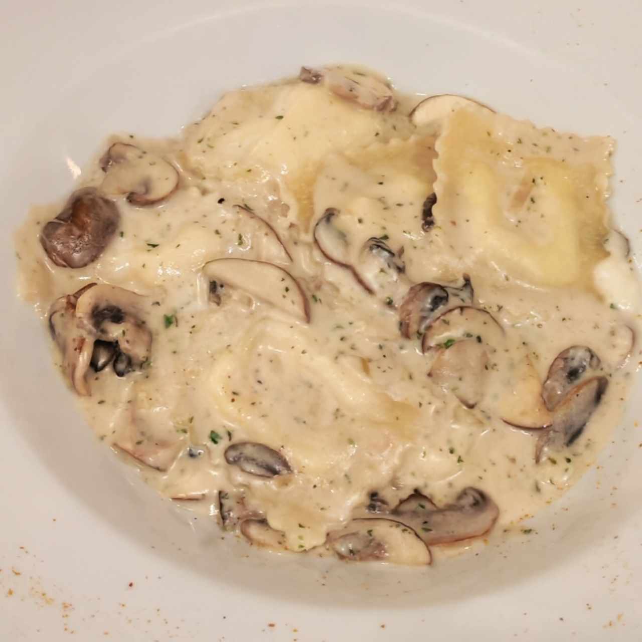 Ravioli con Hongos