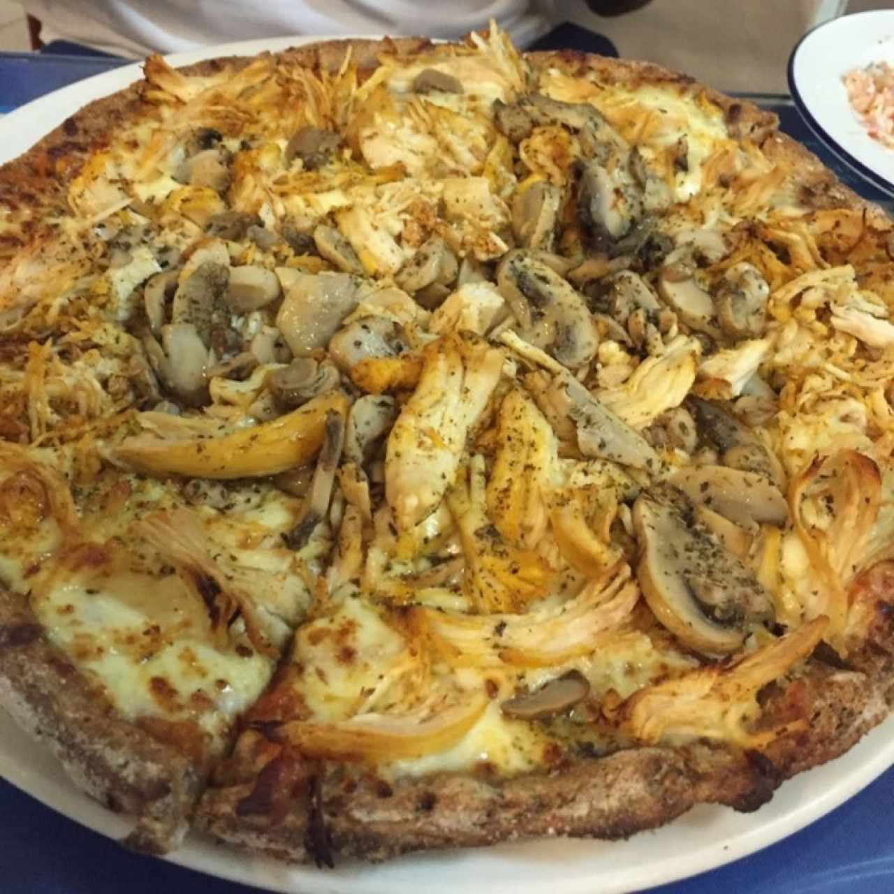Pizza Pollo y Hongos