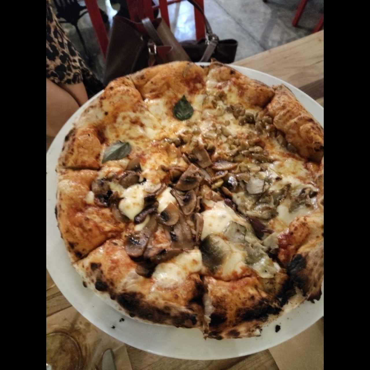 Pizza - Baby Arúgula & Prosciutto