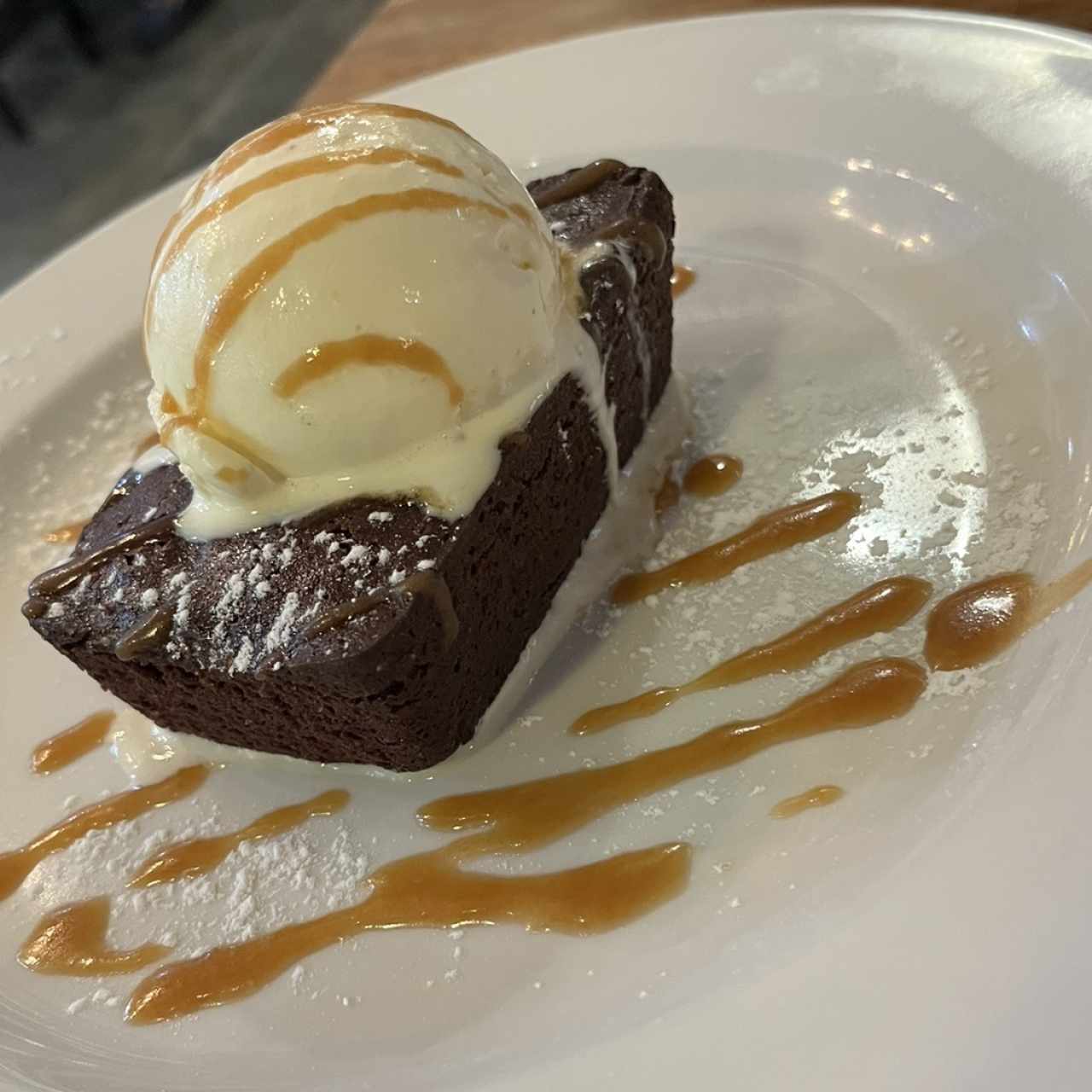 Classic Brownie Con Helado