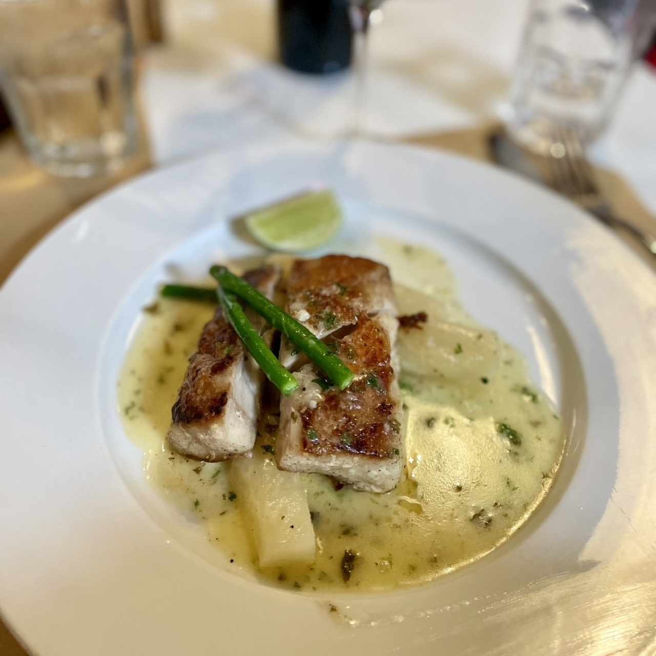 House Especialities - Corvina Al Mojo