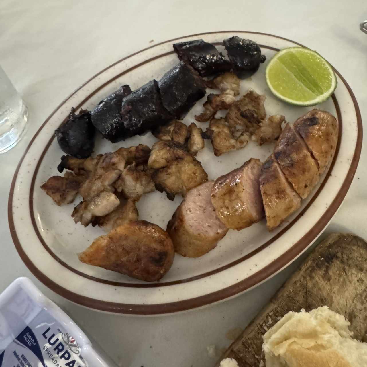 PICADA MIXTA (CHORIZO, MOLLEJA, MORCILLA)
