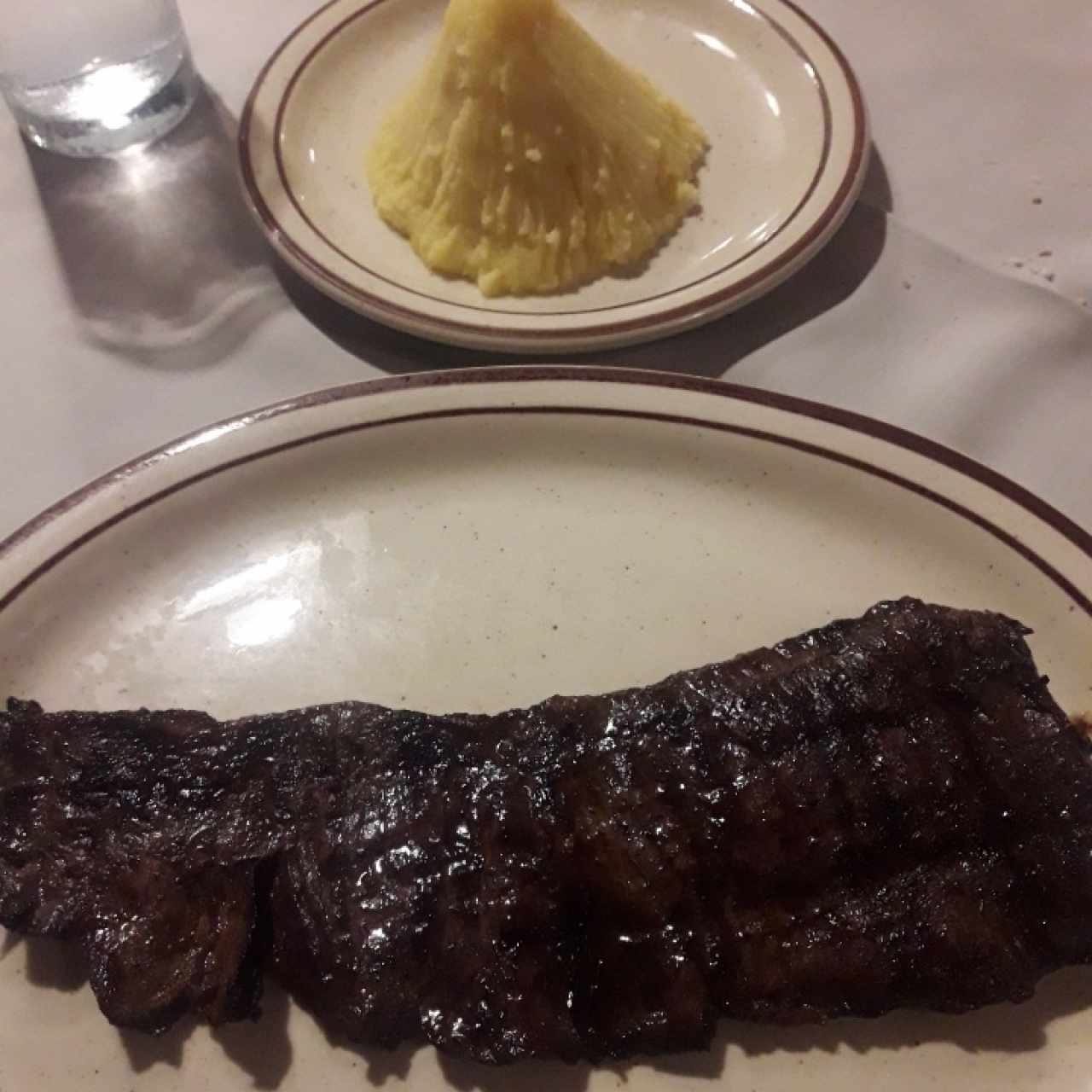 Entraña con pure de Papa