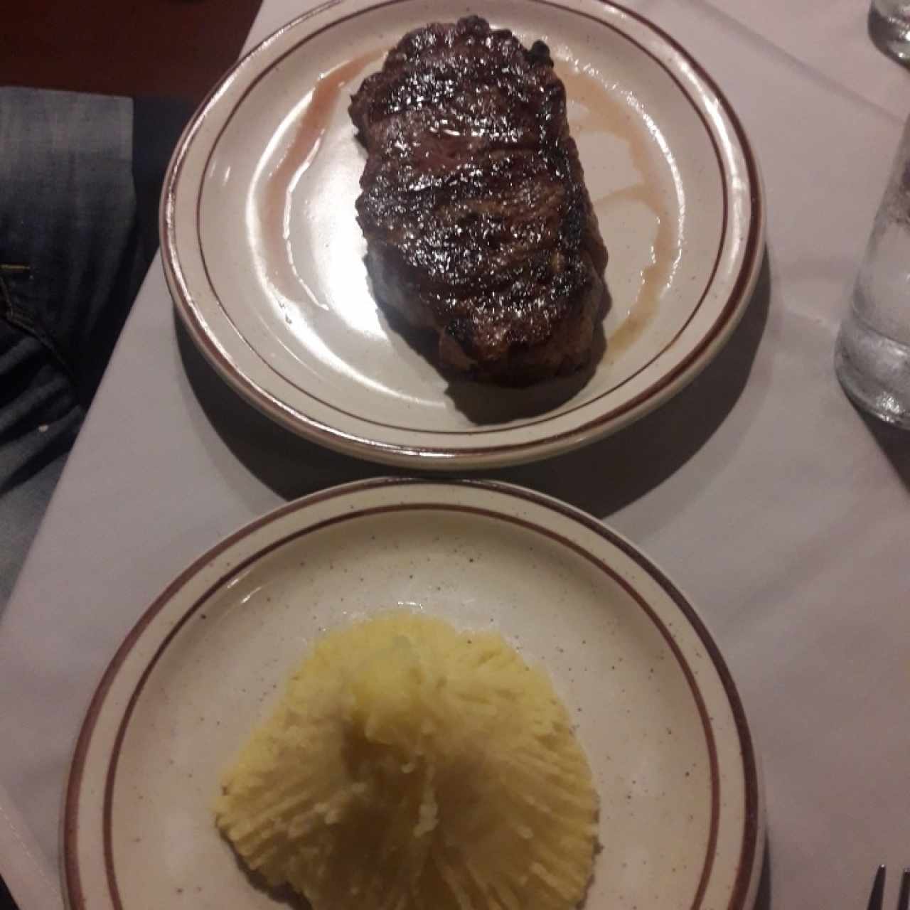Super Bife y pure de papa