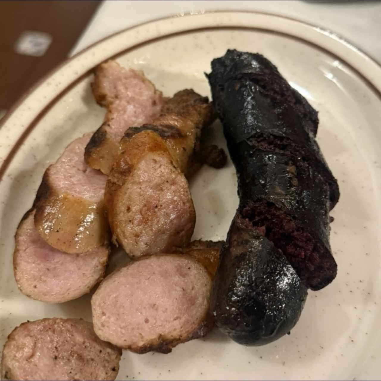 PICADA DE CHORIZO Y MORCILLA