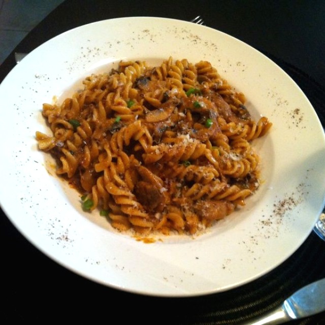 Pasta con hongos y tomates secos