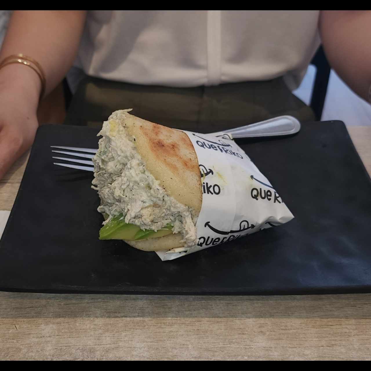 Arepas - Arepa reina Pepiada