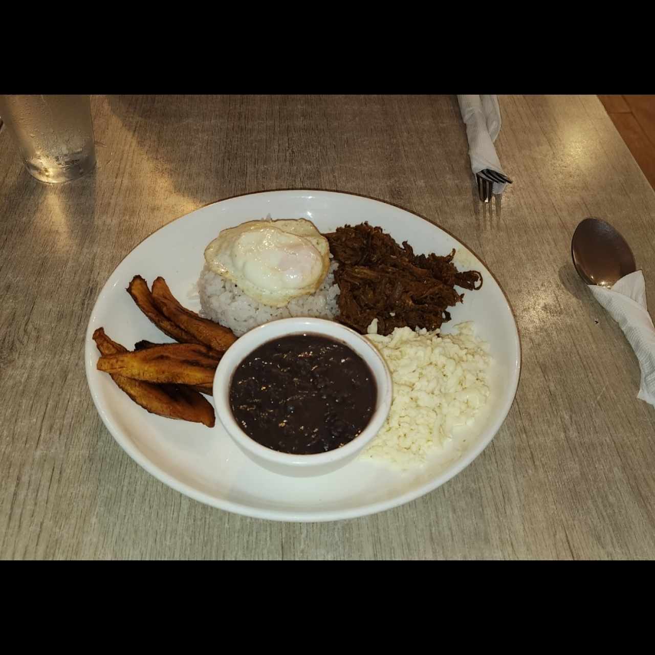 pabellon criollo