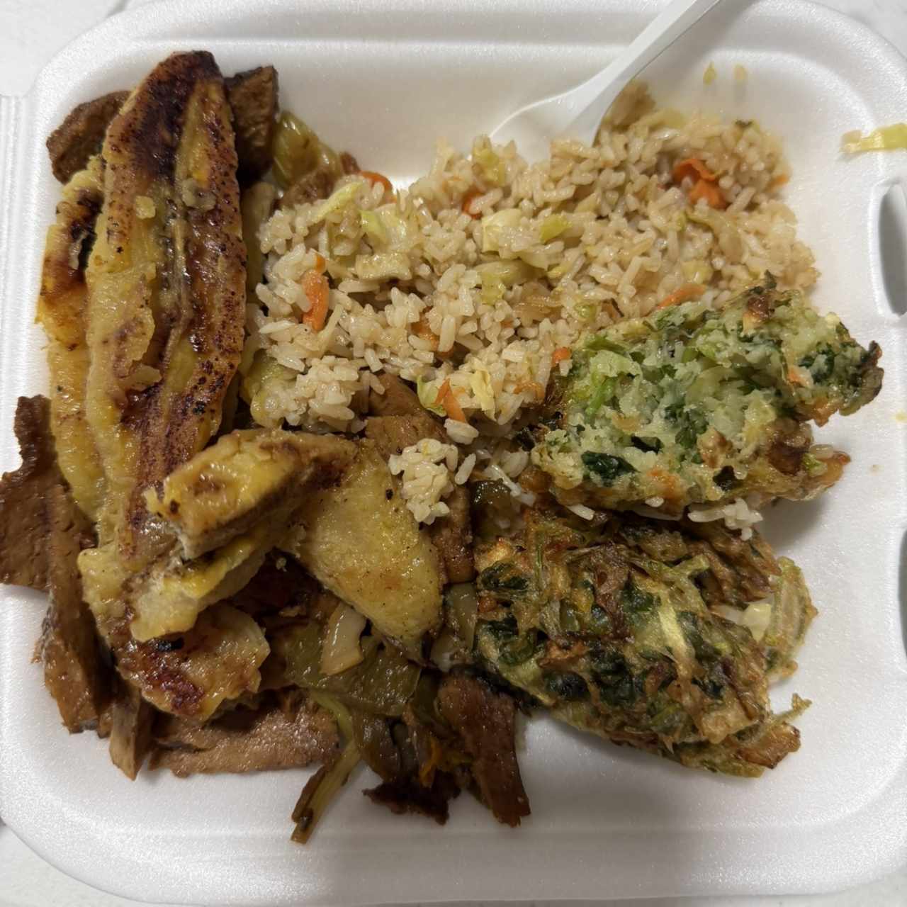 Arroz, cegetales fritos y gluten