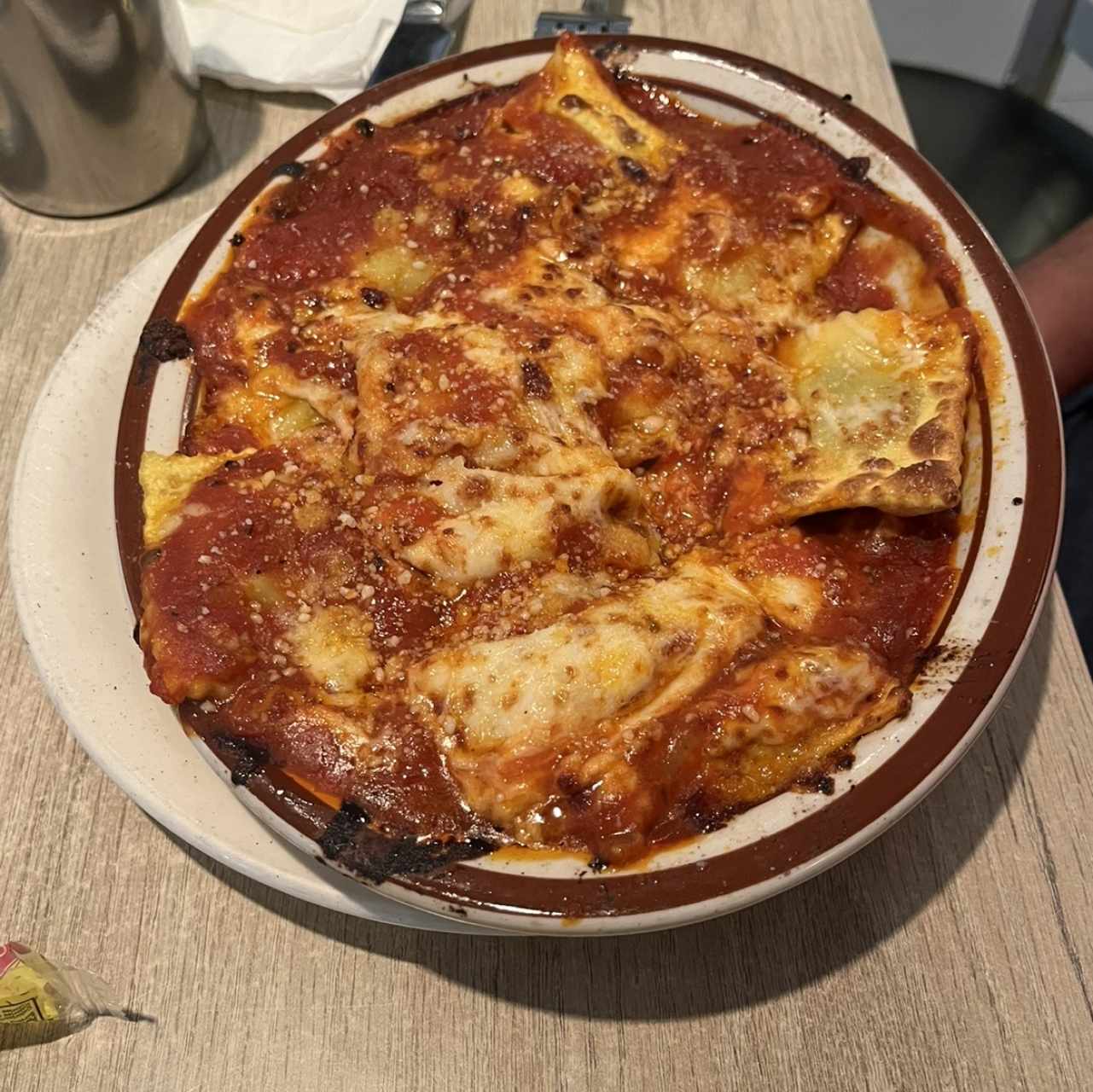 Pastas Especialidades - Ravioli Boloñesa