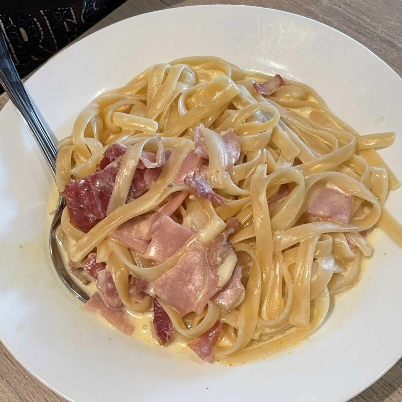 Pastas Especialidades - Fettucine Carbonara