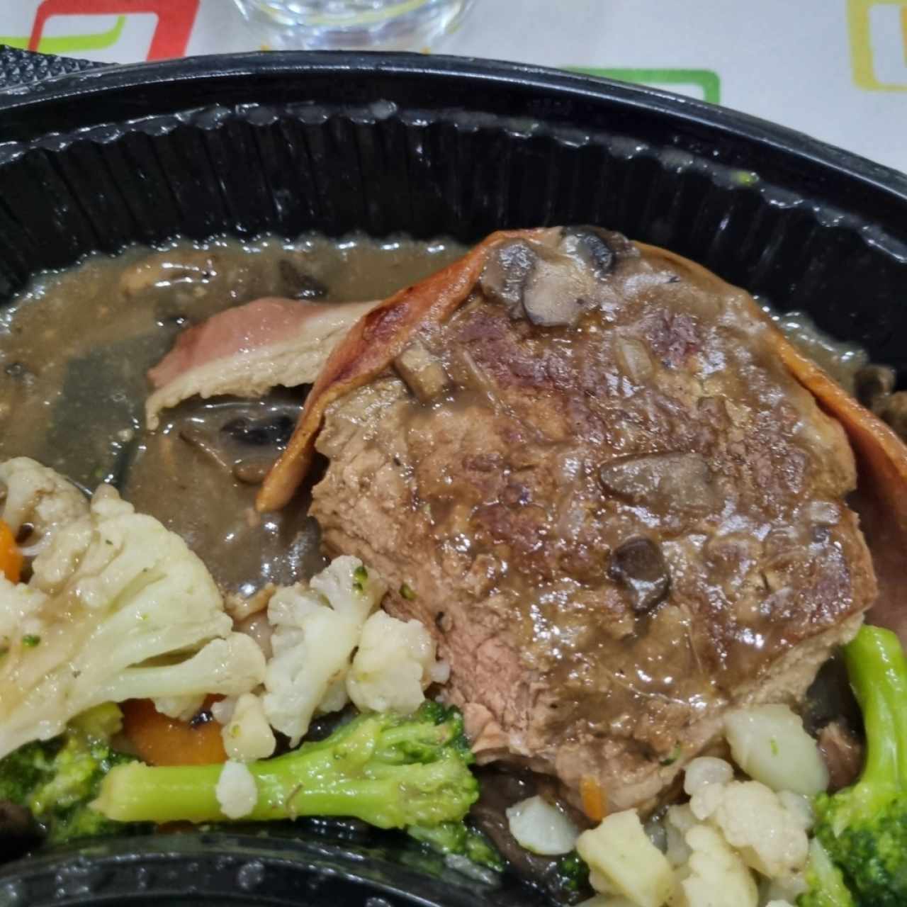 filete migñon con vegetales