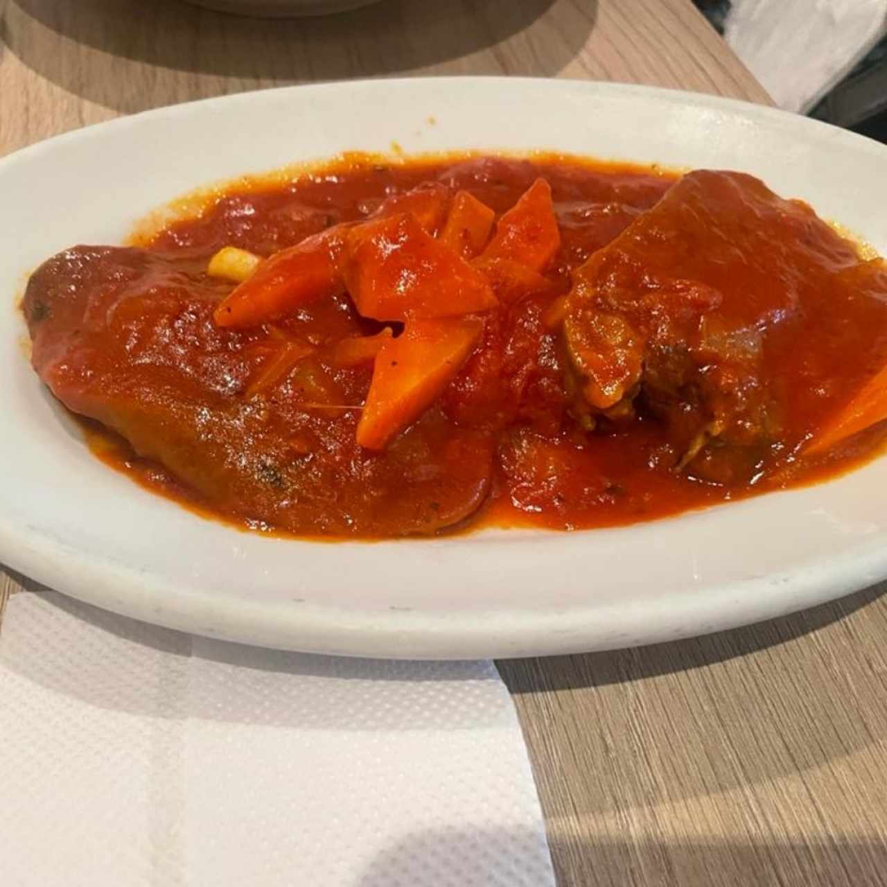 Lengua de res guisada 