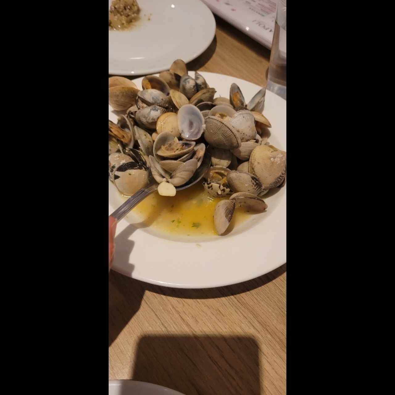 Almejas Genovesas al Ajillo