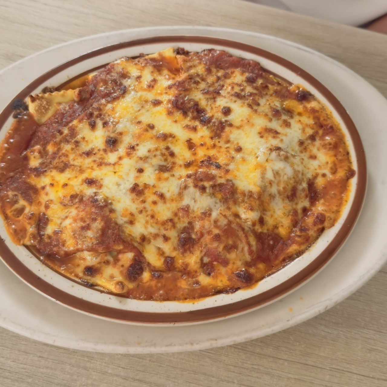 Pastas Especialidades - Ravioli Boloñesa