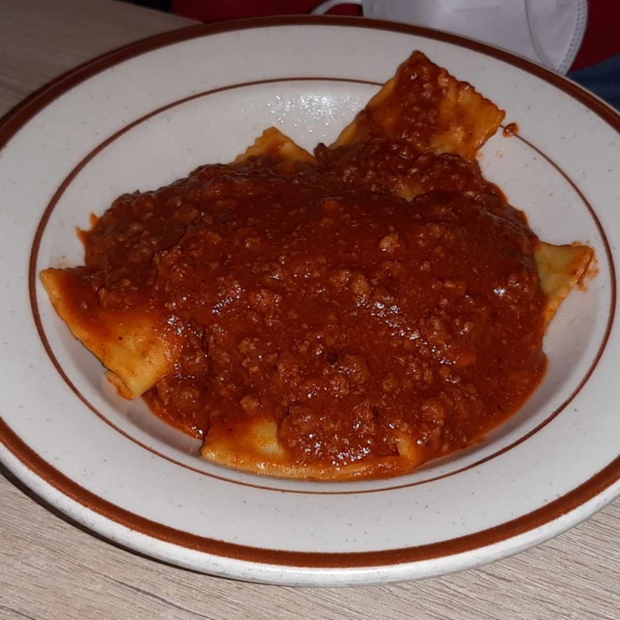 Pastas Especialidades - Ravioli Boloñesa