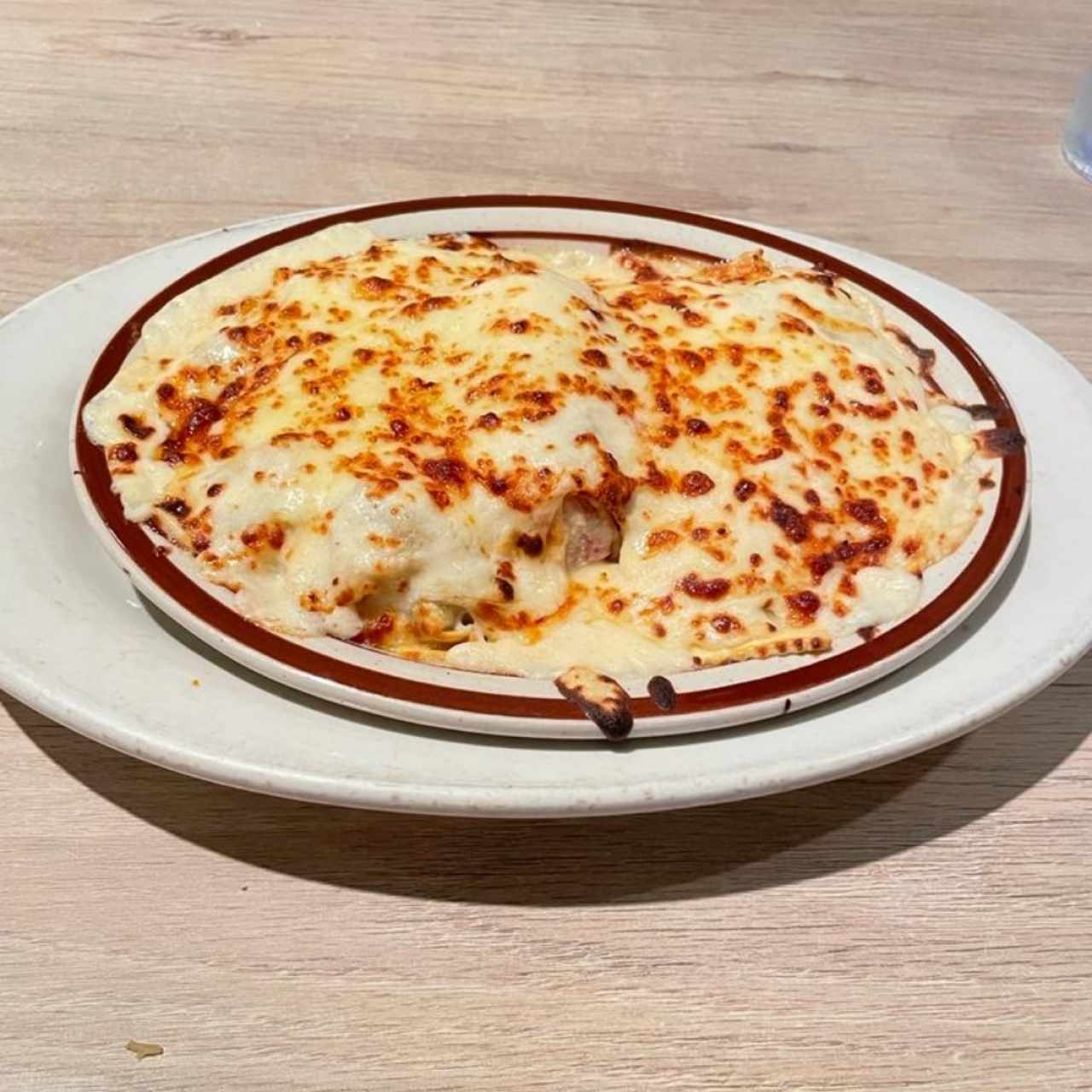 Mixto de pastas gratinado