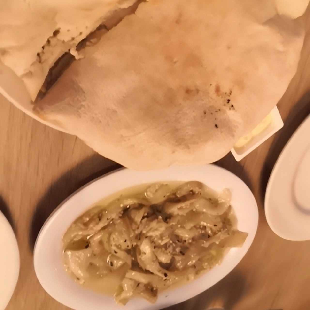 Berenjena gratinada con pan pita