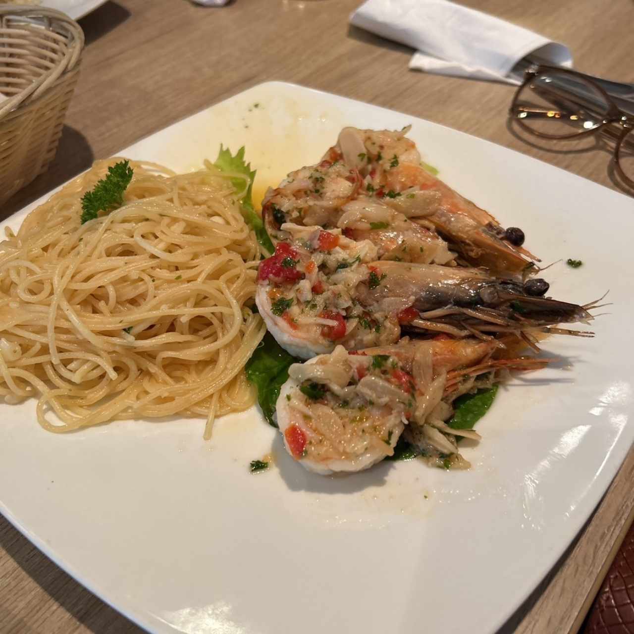 Mariscos - Langostinos Al Ajillo