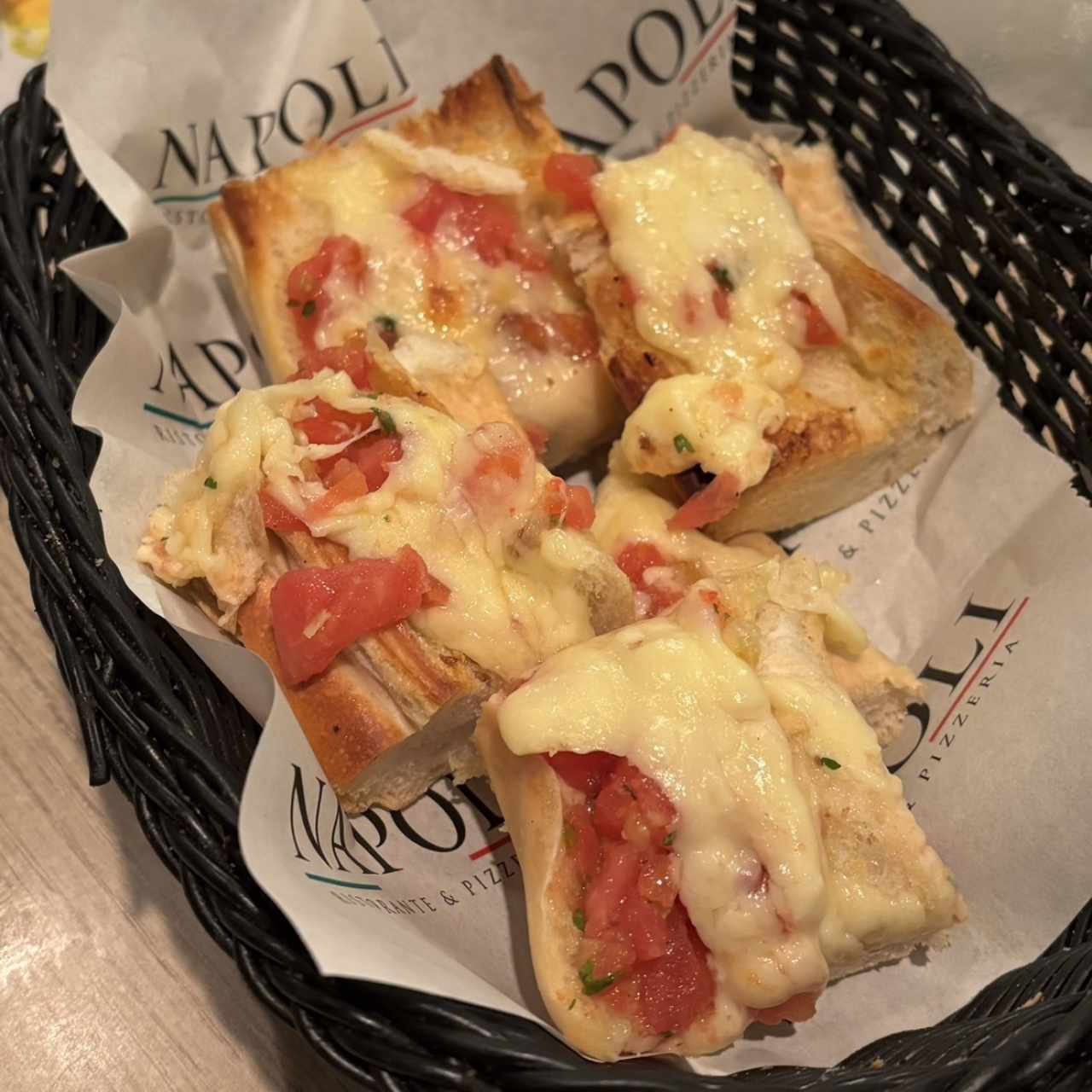 Entradas - Pan Tomate Mozzarella