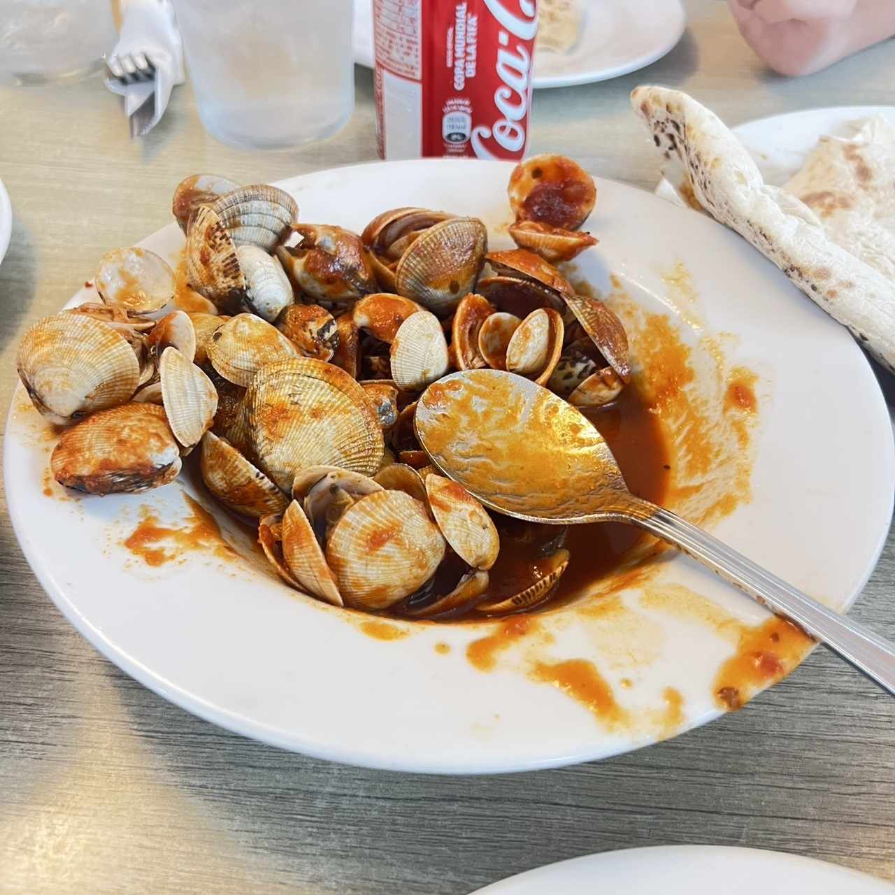 Almejas Napolitanas salsa roja