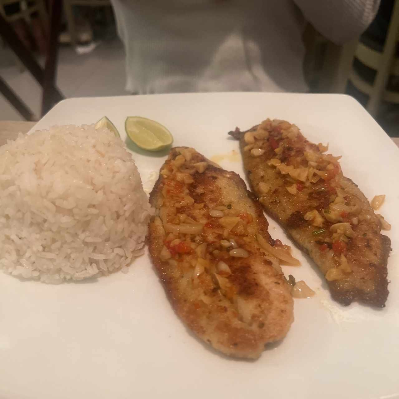 Mariscos - Corvina al Ajillo