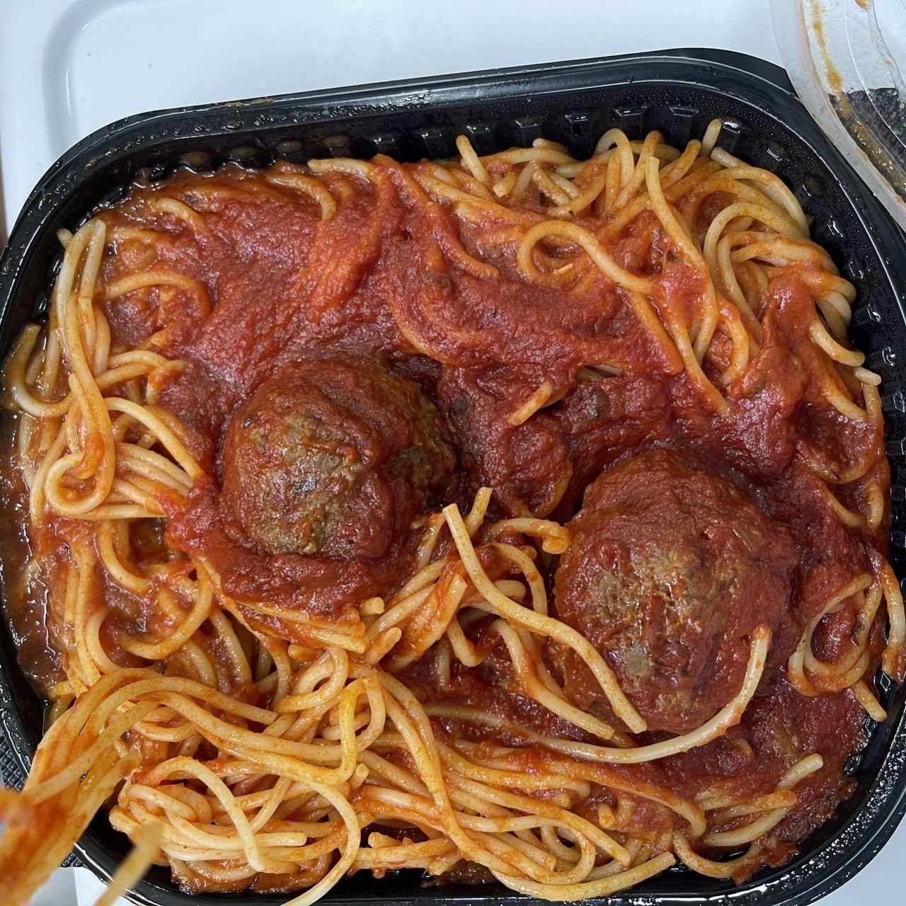 Spaghetti con Albondigas 