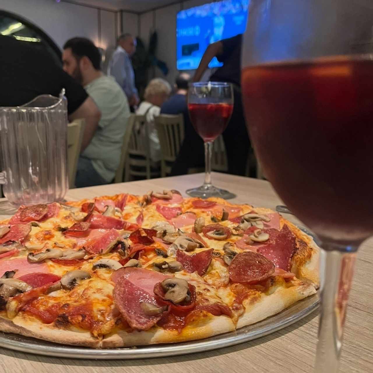 Pizzas - Napoli y sangria