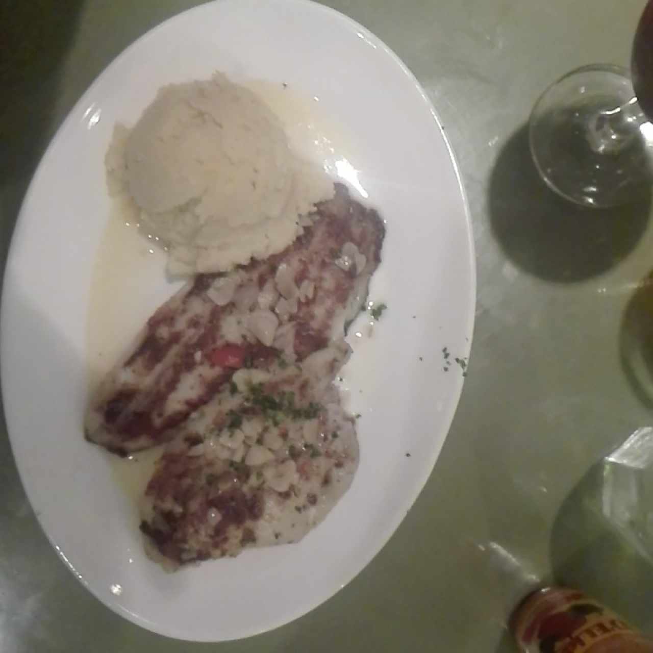 Filete de Corvina al Ajillo