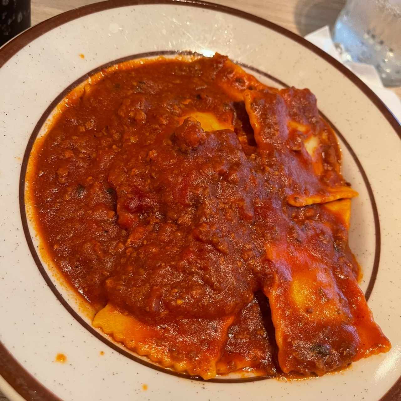 Pastas Especialidades - Ravioli Boloñesa
