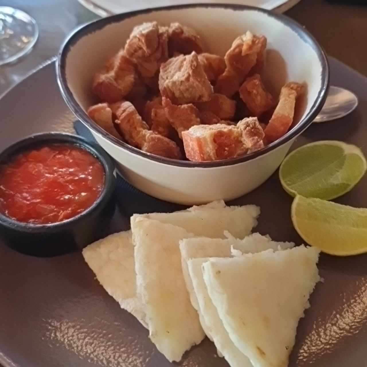 Al Sentarse - Chicharroncitos