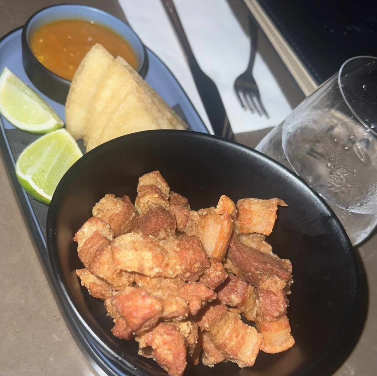 Al Sentarse - Chicharroncitos