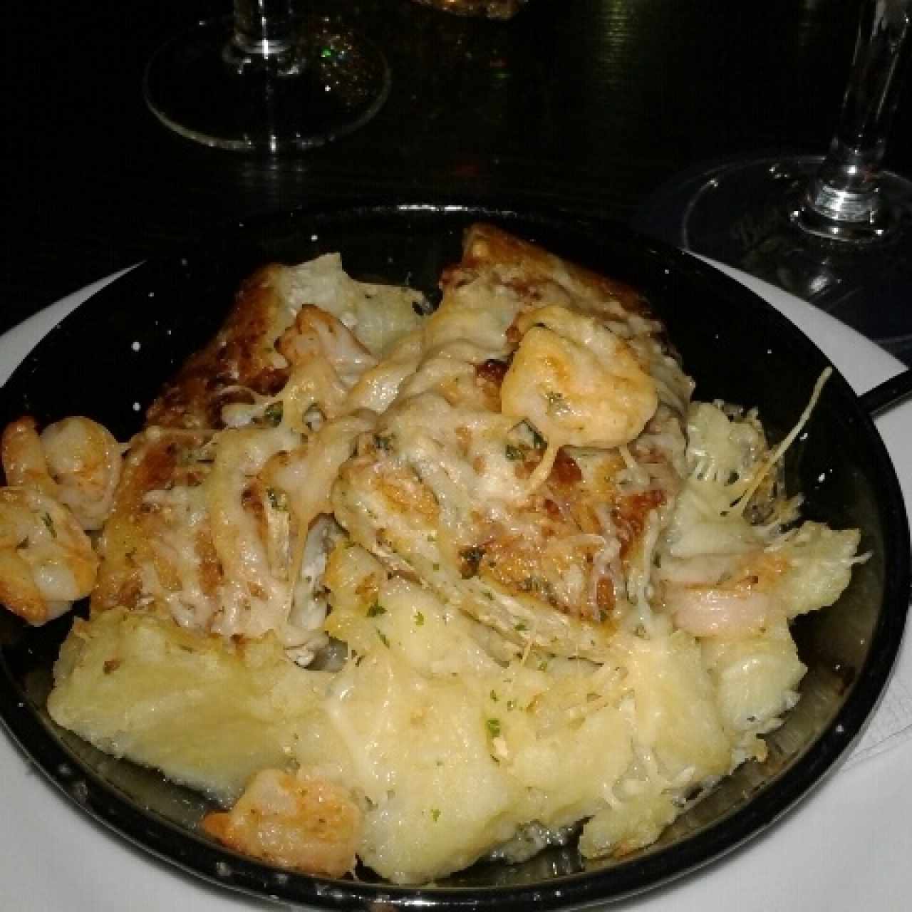 robalo con camarones en cama de puré 