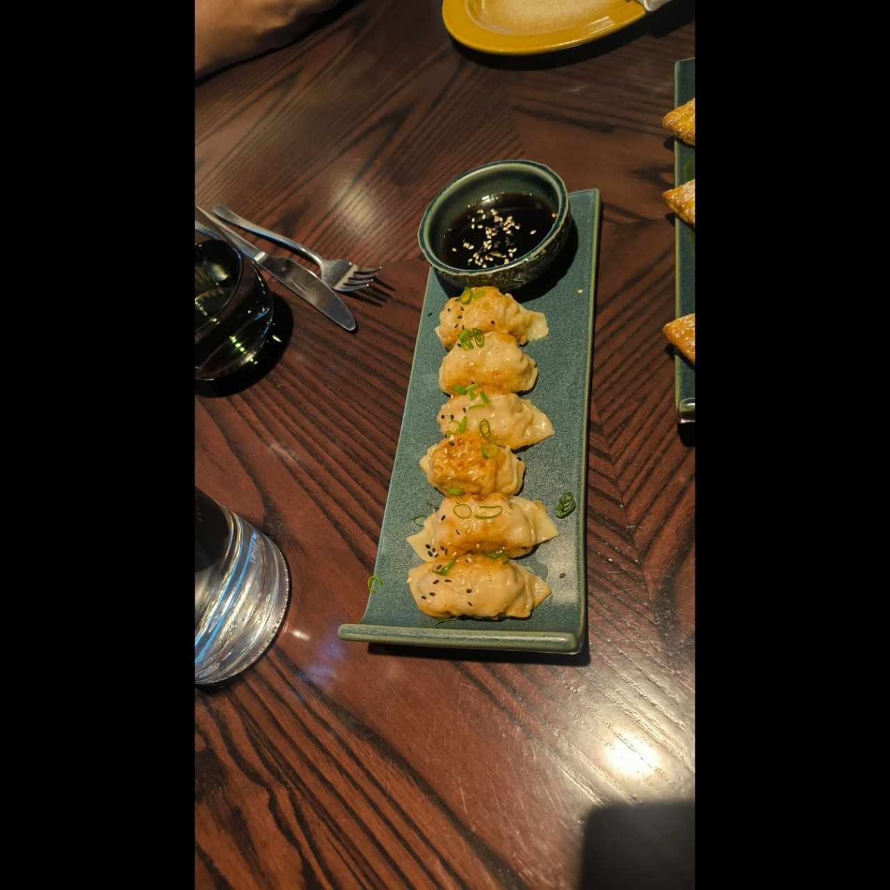 GYOZA DE CAMARÓN Y CERDO (Disponible en la Cena)