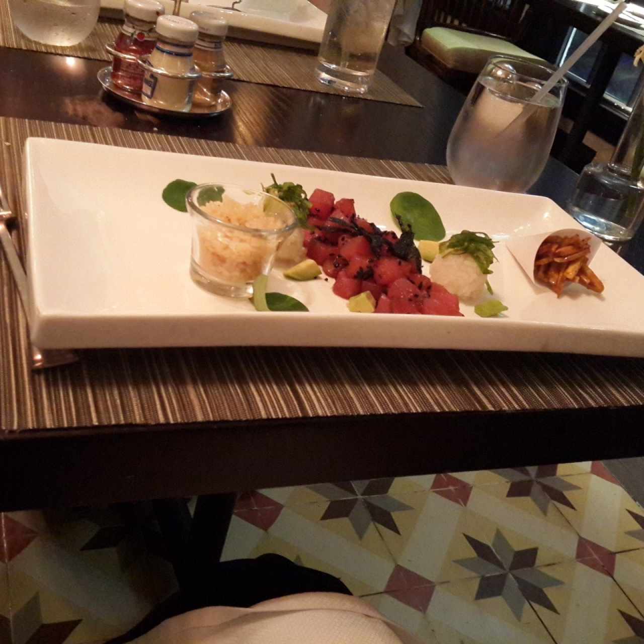 Tuna Tartare y Raspao de Goyoría