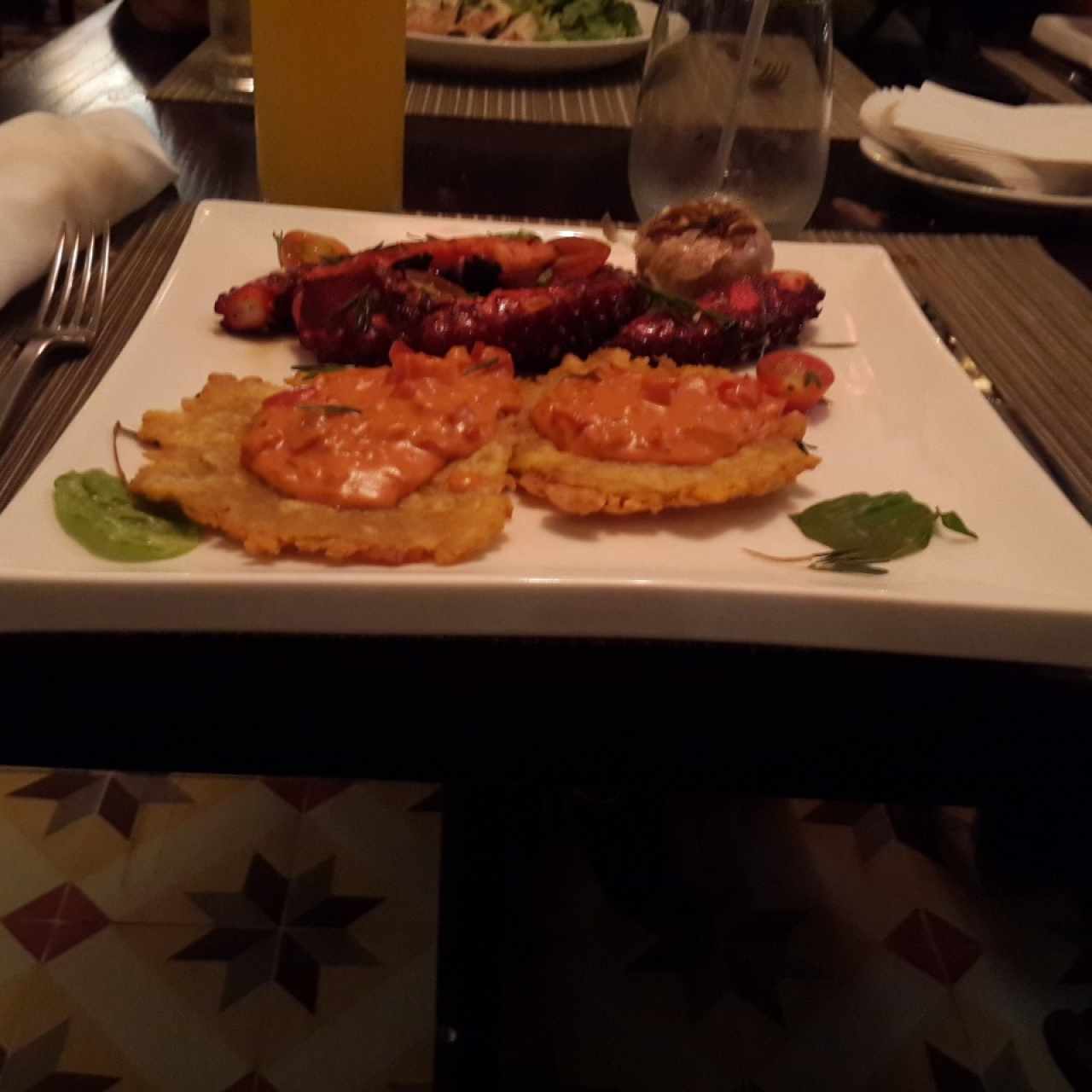 Plato principal - Pulpo al carbón