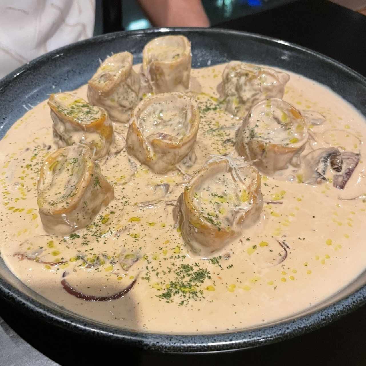 TORTELLINI STROGONOFF (Disponible en la Cena)