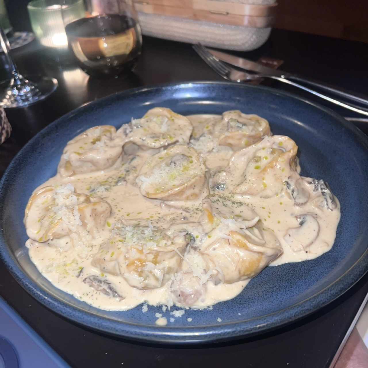 TORTELLINI STROGONOFF (Disponible en la Cena)