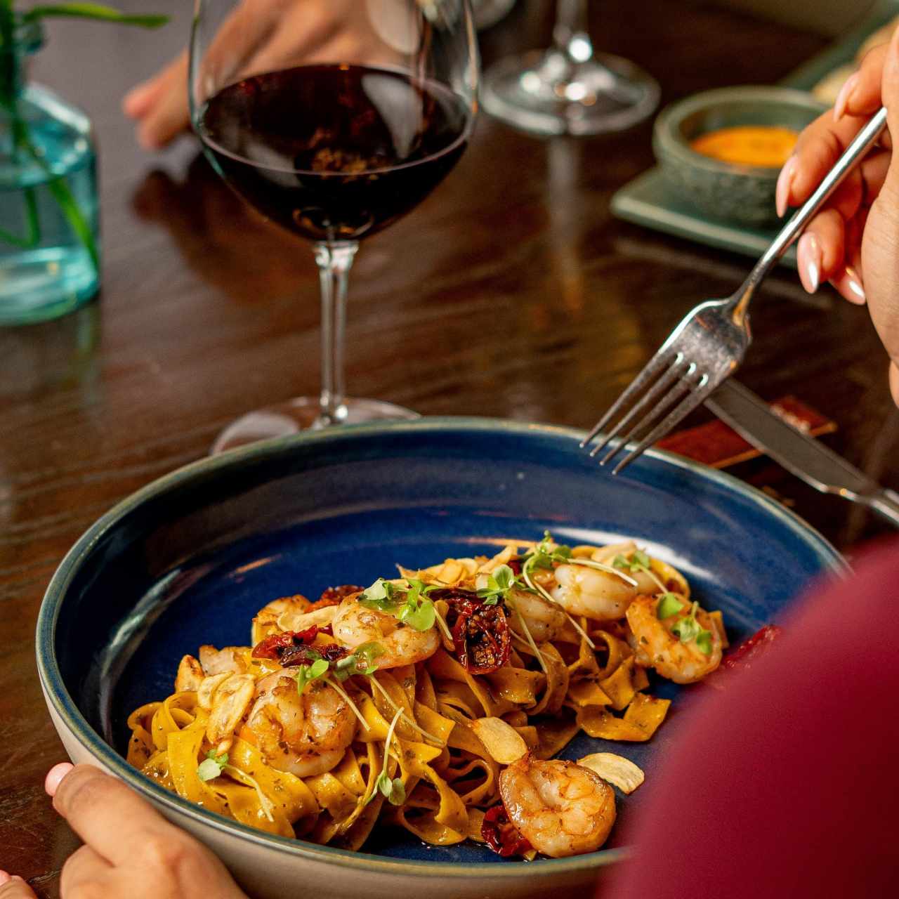 FETTUCCINI AL OLIO (Disponible en la Cena) - platillo con opción vegetariana