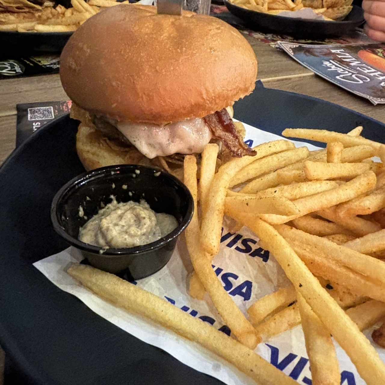 Hamburguesa la bohemia 