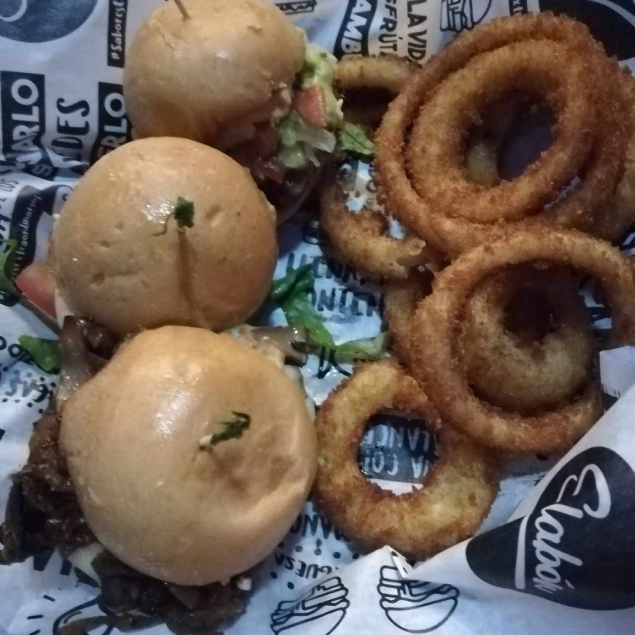 Burgers Clásicas - Trilogía al Gusto