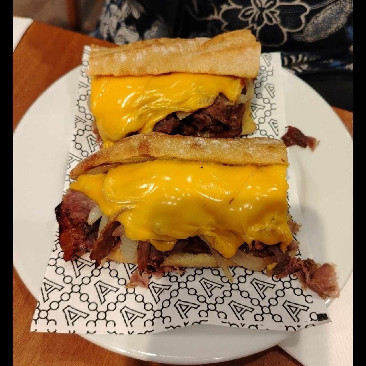 Emparedado pastrami 